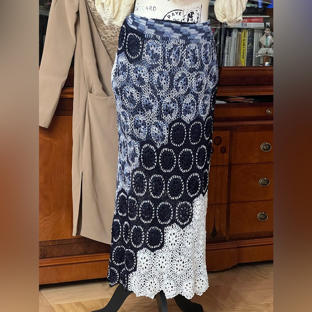 Runway Lace Skirt by Rodier .Sz Large